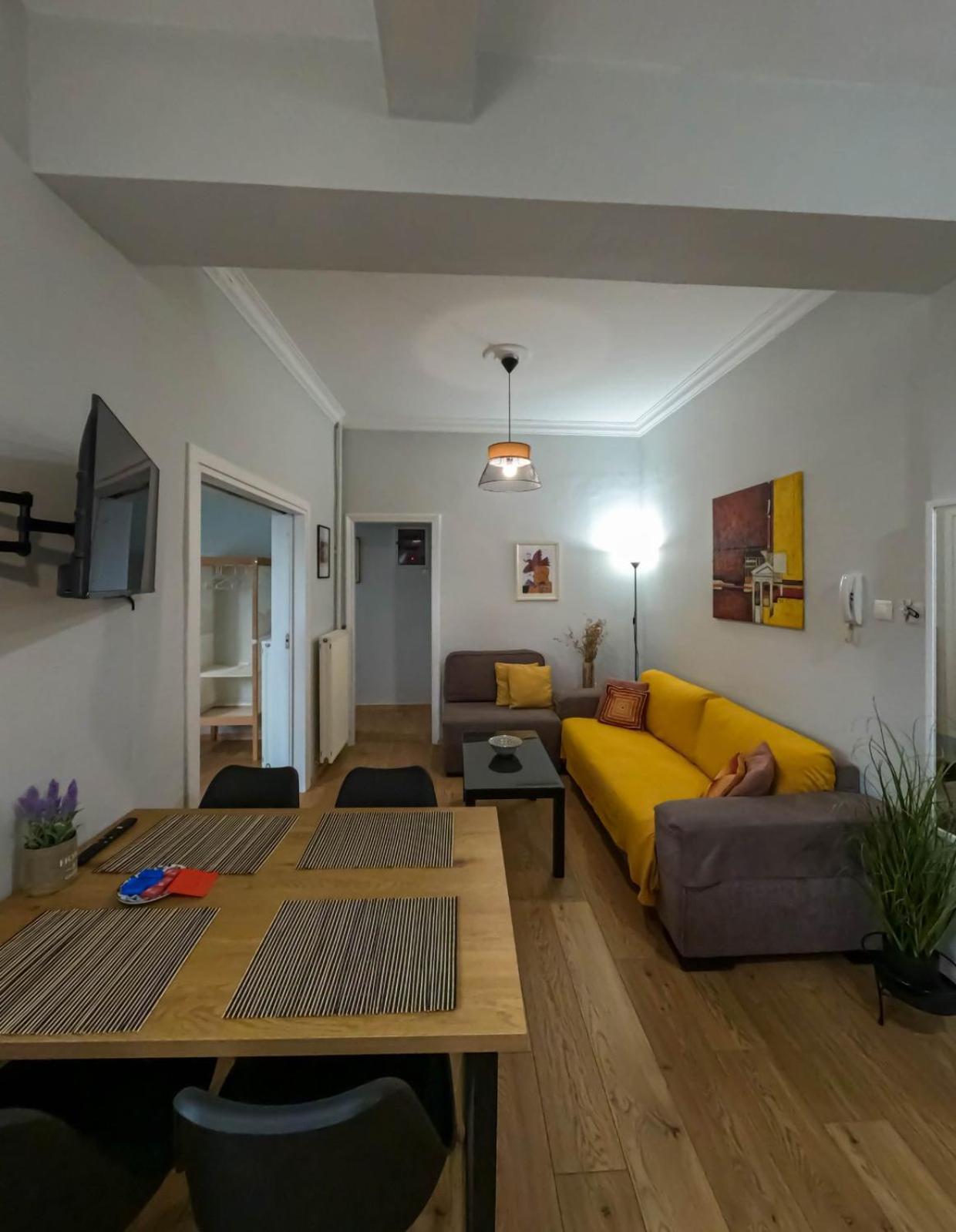 Comfortable Apt, Next To Archeological Museum! Ateny Zewnętrze zdjęcie